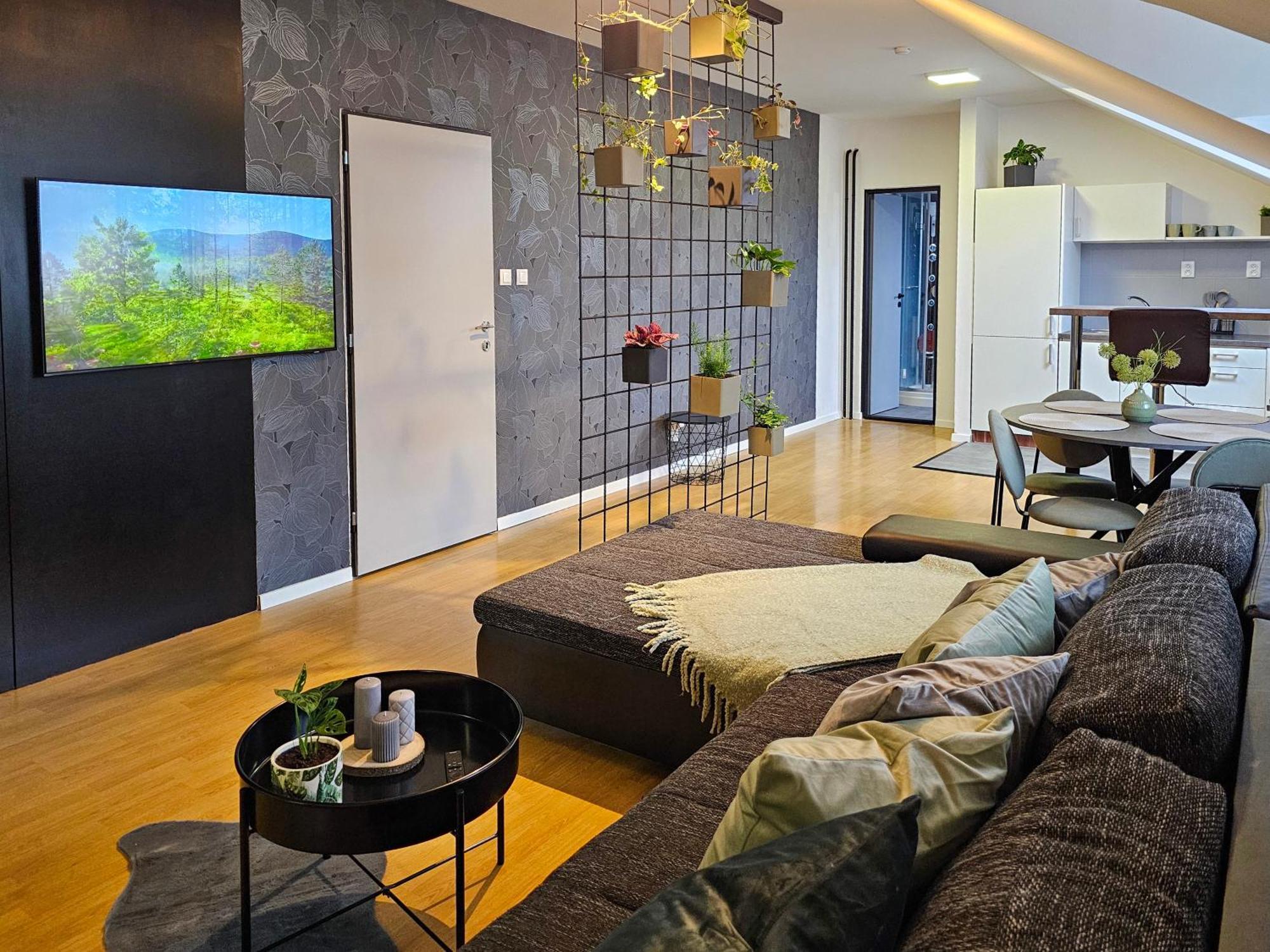 Urban Bloom Apartments By Booky Liptovský Mikuláš 외부 사진